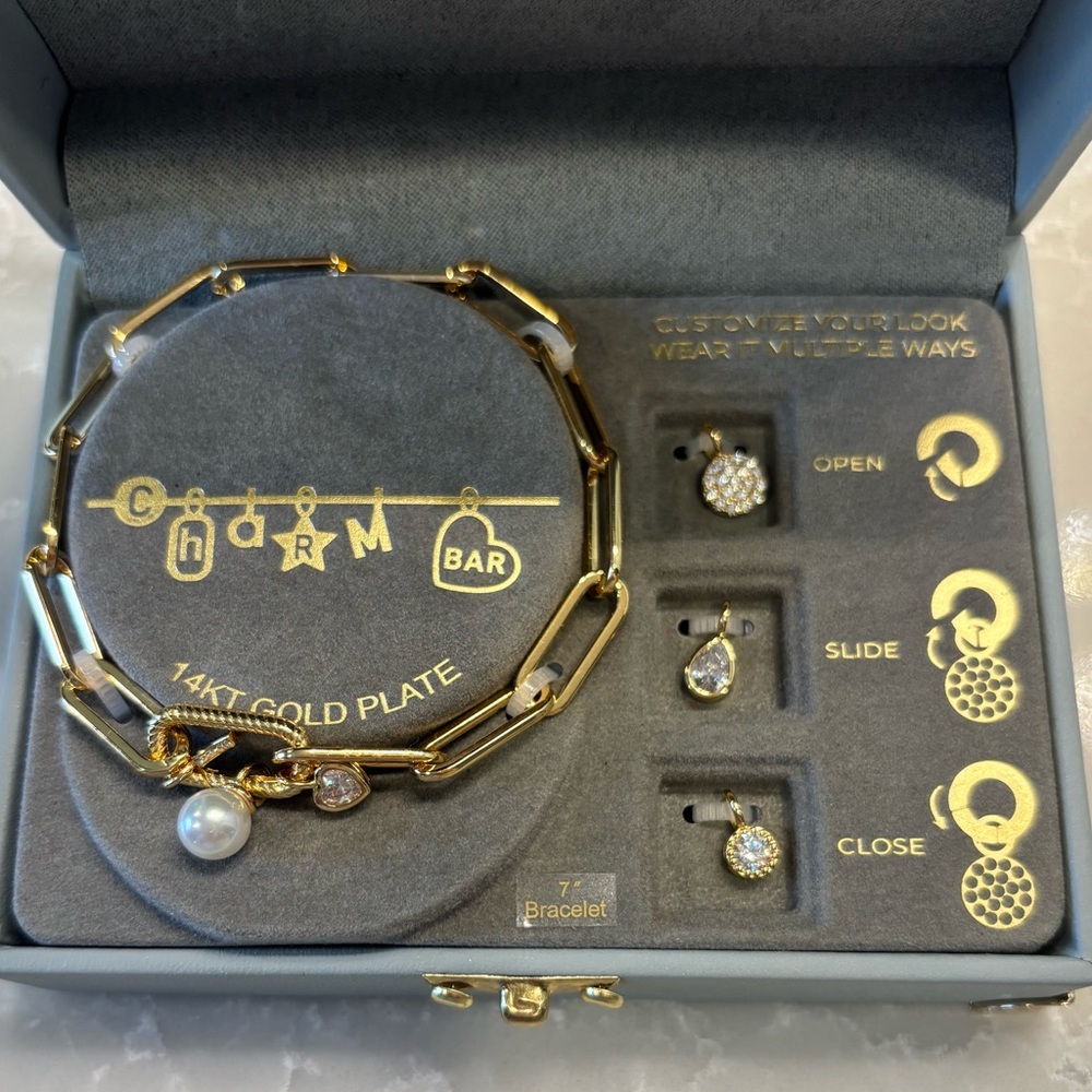 Charm Bar 💛Gold Plated Charm Bracelet Set
💛New with box